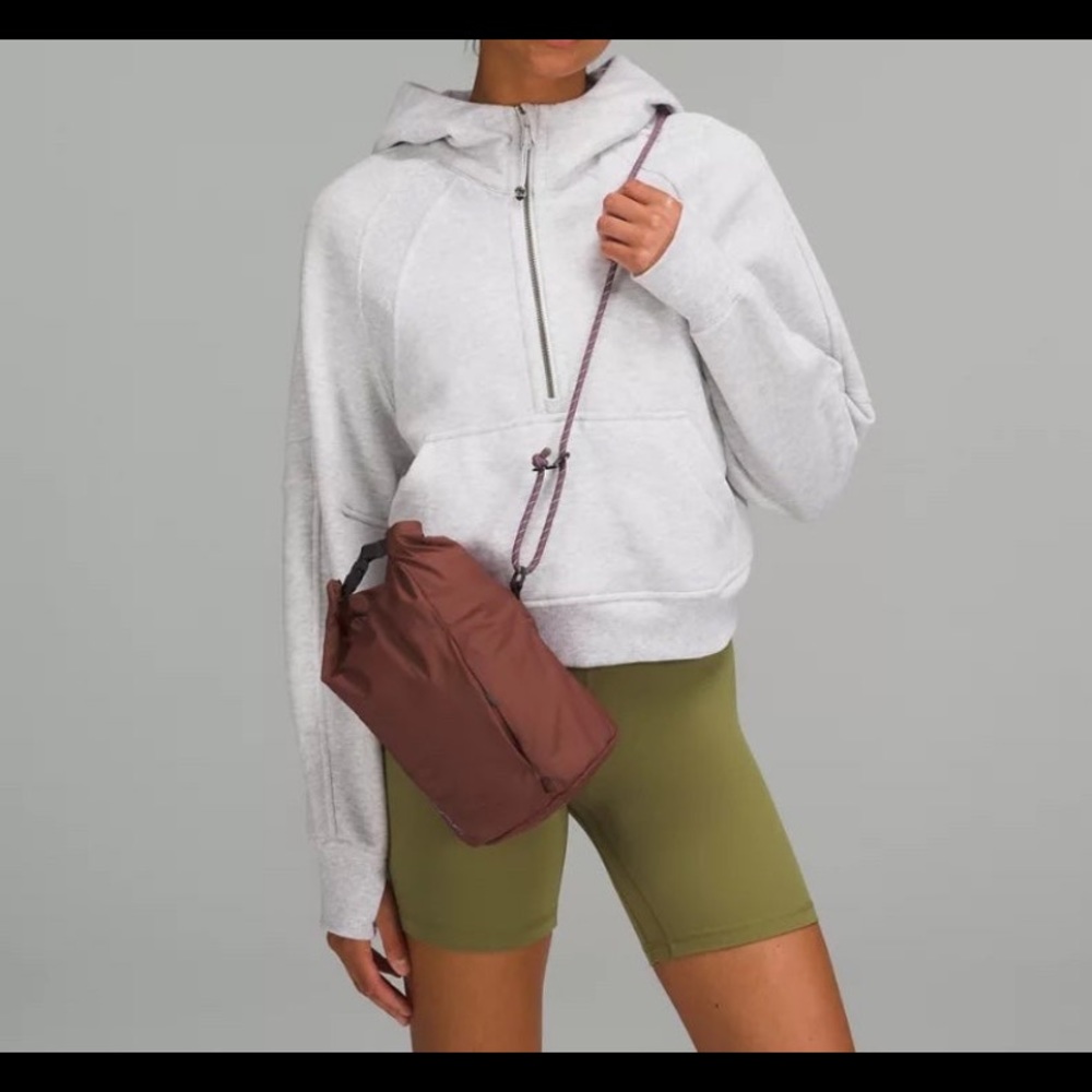 Lululemon roll-top crossbody bag 3L
